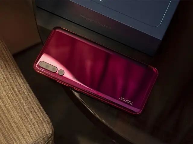 荣耀magic3至臻版怎么样_荣耀magic3至臻版怎么样_荣耀magic3至臻
